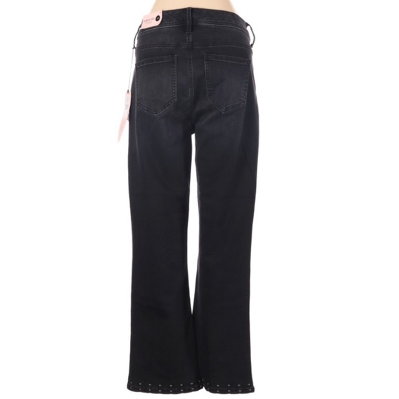 NWT NYDJ Curves Shape Black Studded Cropped Jeans - Picture 3 of 6